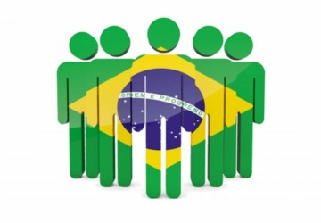 O período que abrange a tradicional festa popular brasileira é estabelecido como feriado pela legislação brasileira?